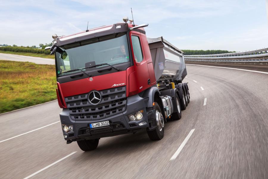  Mercedes-Benz Arocs 1845 LS 2018 года  (фото 2 из 16)